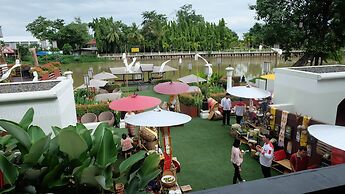 RatiLanna Riverside Spa Resort