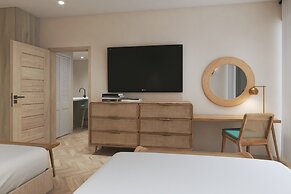 Bay Gardens Beach Resort and Spa