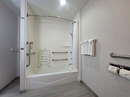 Holiday Inn Express San Diego South - Chula Vista by IHG