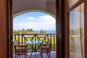 Sea View Village - Studios & Apartments
