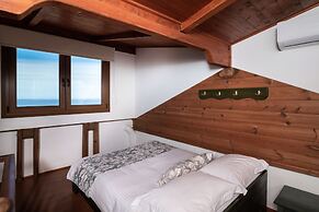 Sea View Village - Studios & Apartments