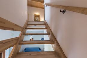 Sea View Village - Studios & Apartments