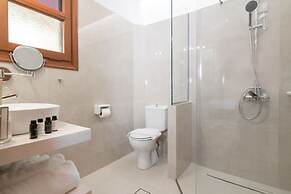 Sea View Village - Studios & Apartments