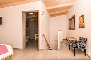 Sea View Village - Studios & Apartments