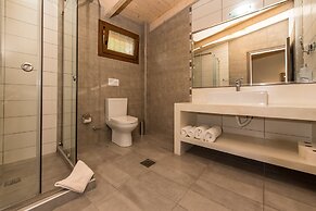 Sea View Village - Studios & Apartments