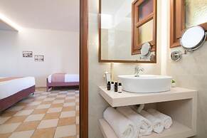 Sea View Village - Studios & Apartments