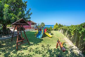 Sea View Village - Studios & Apartments