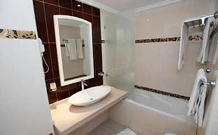 Soviva Resort - Families Only