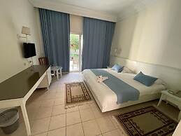 Soviva Resort - Families Only