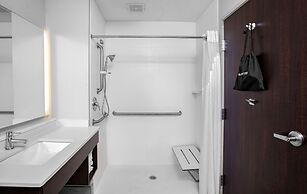 Holiday Inn Express Hotel & Suites Altoona-Des Moines by IHG