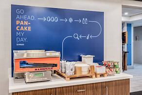 Holiday Inn Express & Suites Vandalia by IHG