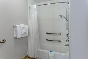 Holiday Inn Express & Suites Vandalia by IHG