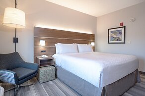 Holiday Inn Express & Suites Vandalia by IHG