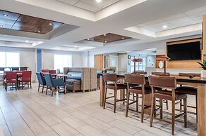 Holiday Inn Express & Suites Vandalia by IHG