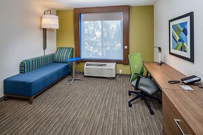 Holiday Inn Express and Suites Modesto by IHG
