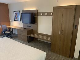 Holiday Inn Express Hotel & Suites Franklin-Oil City by IHG
