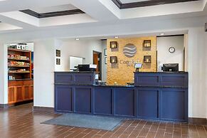 Comfort Inn & Suites Grinnell near I-80