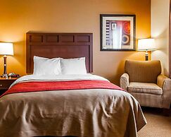 Comfort Inn & Suites Grinnell near I-80