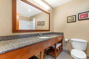 Comfort Inn & Suites Grinnell near I-80