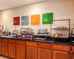 Comfort Inn & Suites Grinnell near I-80