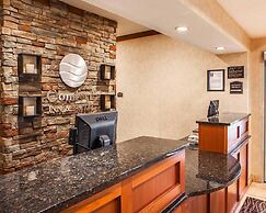 Comfort Inn & Suites Grinnell near I-80