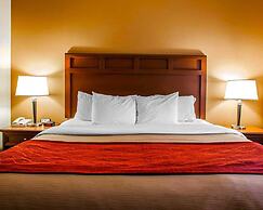 Comfort Inn & Suites Grinnell near I-80