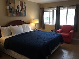 Holiday Lodge