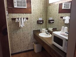 Holiday Lodge