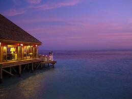 Vilamendhoo Island Resort & Spa