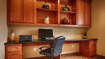 Best Western Cleveland Inn & Suites