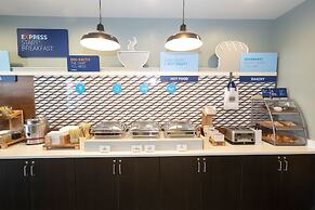 Holiday Inn Express Hotel & Suites Iron Mountain by IHG