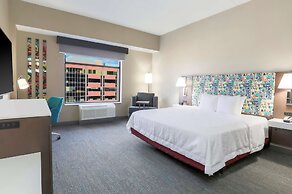 Hampton Inn & Suites Pittsburgh-Downtown