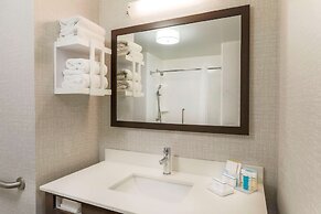 Hampton Inn & Suites Pittsburgh-Downtown