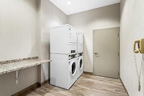 Hampton Inn & Suites Farmington