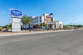 Hampton Inn & Suites Farmington