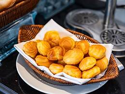 The Flower Boutique Hotel & Travel