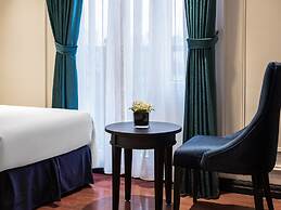 The Flower Boutique Hotel & Travel