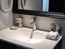 The Flower Boutique Hotel & Travel