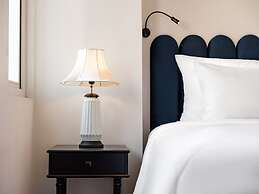 The Flower Boutique Hotel & Travel