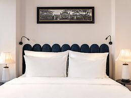 The Flower Boutique Hotel & Travel