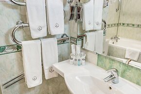 Suleiman Palace Hotel