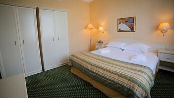 Suleiman Palace Hotel