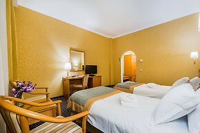 Suleiman Palace Hotel