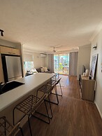 San Mateo on Broadbeach