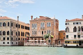 Hotel Palazzo Stern