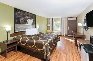 Super 8 by Wyndham Kingsport