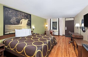 Super 8 by Wyndham Kingsport