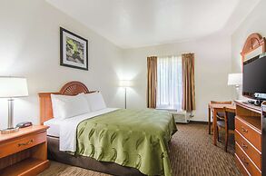 Quality Inn Junction City - Near Fort Riley