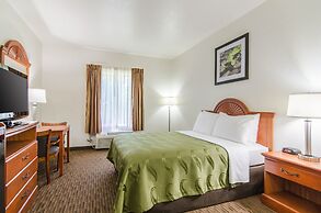Quality Inn Junction City - Near Fort Riley