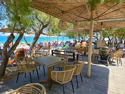 Great Greece Le Convivial Suites